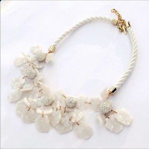 NWOT Anthro Lele Sadoughi White Floral Necklace